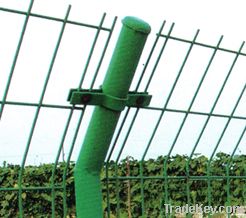 Double wire mesh fence