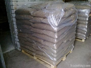 Spruce, Pine Beech and Din+ Wood Pellets Ready