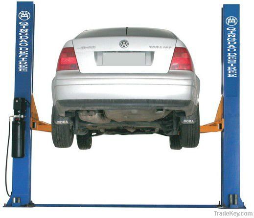 two post car lift