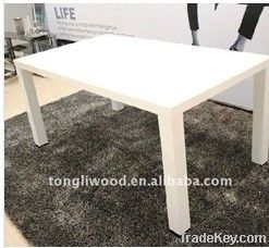 High gloss dining table