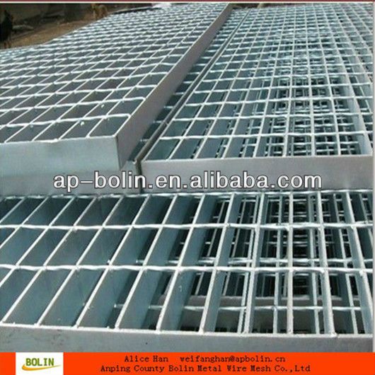 Hot dipped galvanized steel grating