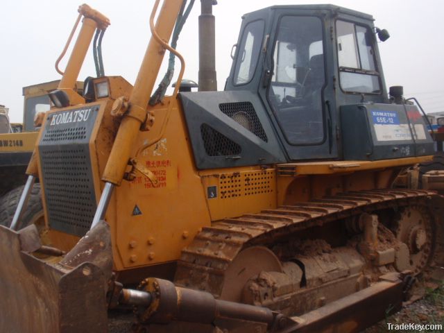 used komatsu D65 bulldozer