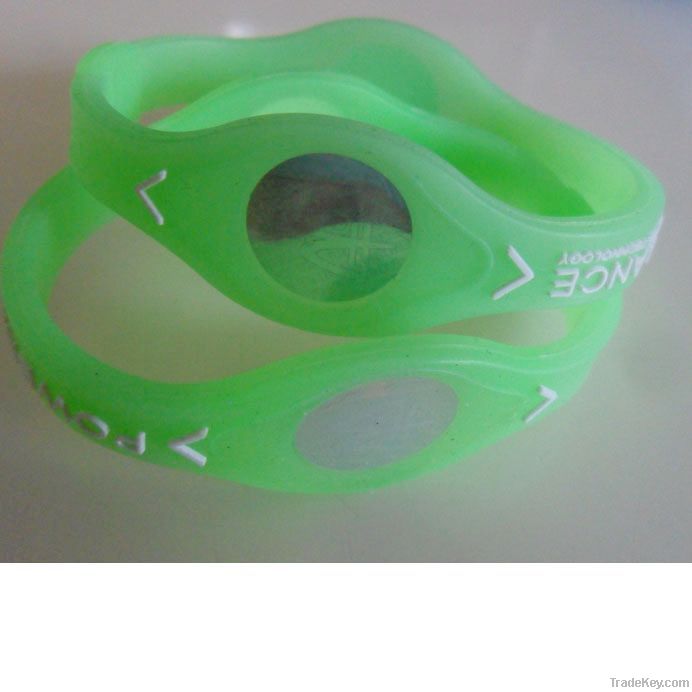 Glow in the dark silicone bracelet