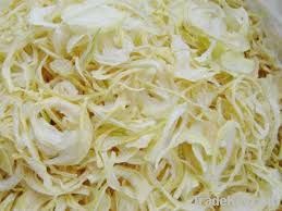 Dehydrated onion flakes