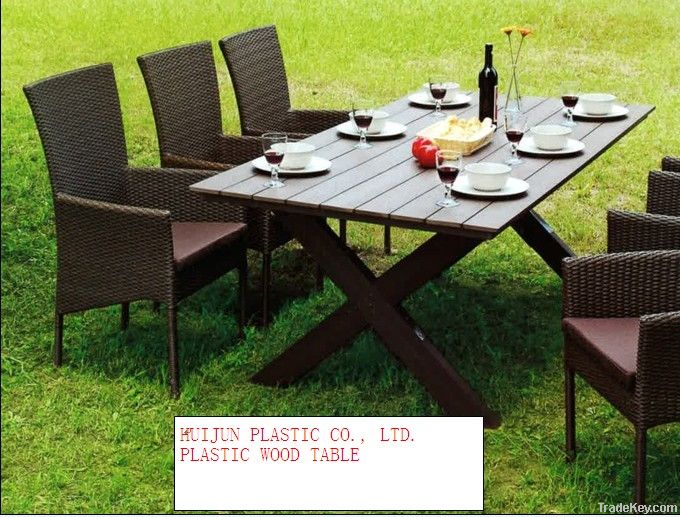 HJ Plastic Wood Table