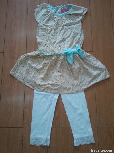 girl&#039;s pretty dress and legging set