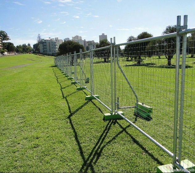 Temporary fence (factory)