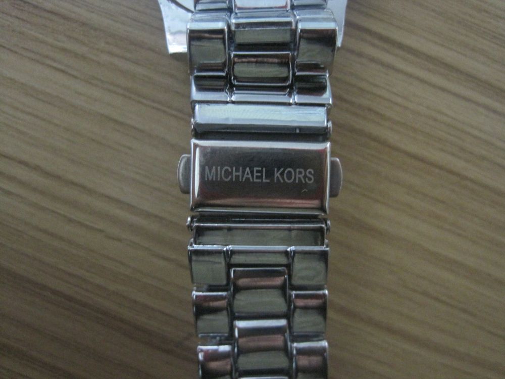 Sport metal watch with Michael Kors Style for men