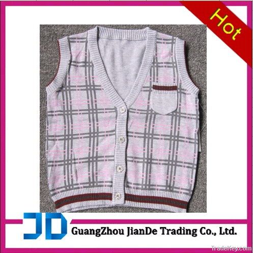 boy&#039;s knitted vest sweater with printing