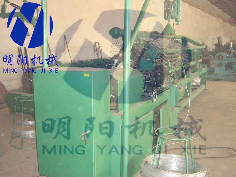 Automatic chain link fence machine