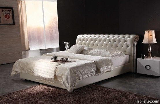 2012 modern leather bed (all size avaloble)