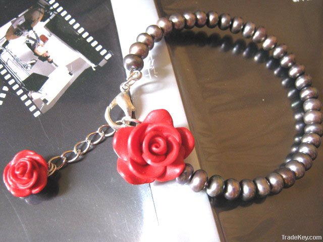 Rose Pearl bracelet