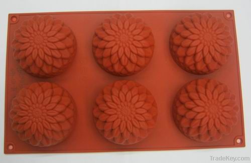 Flower shape silicone cake mold