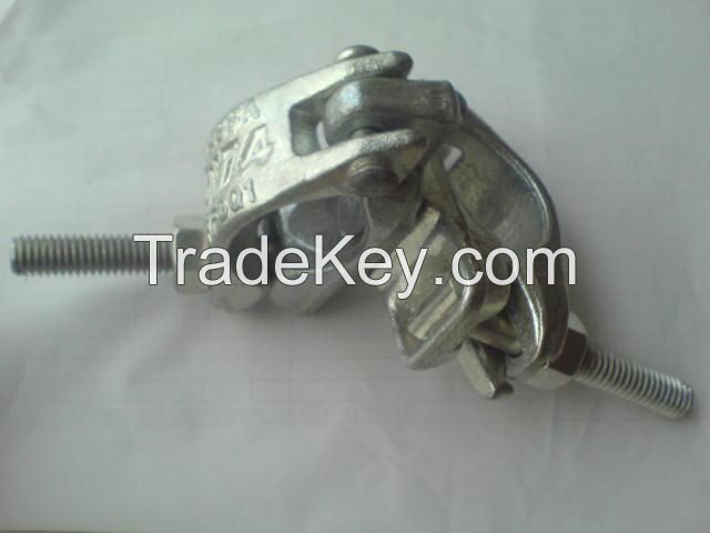 Scaffolding pipe clamps