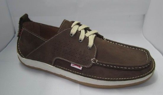 Men's casual shoes