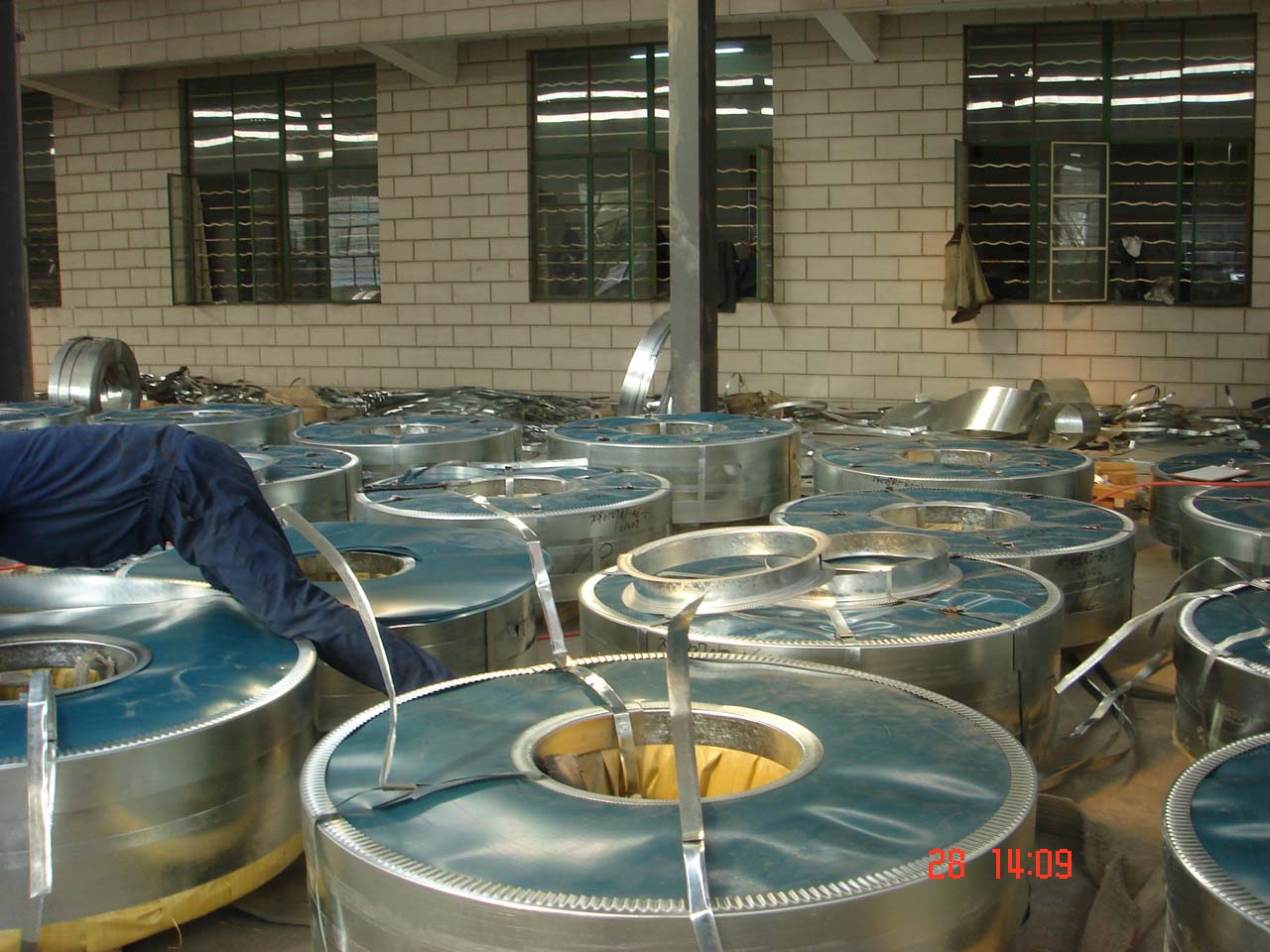 Hot dip galvanized steel coil