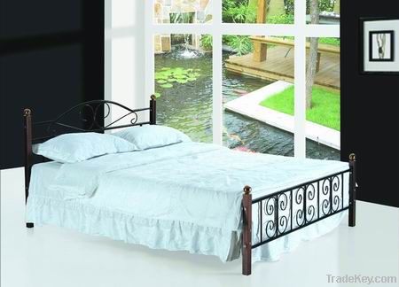 Modern double size metal bed