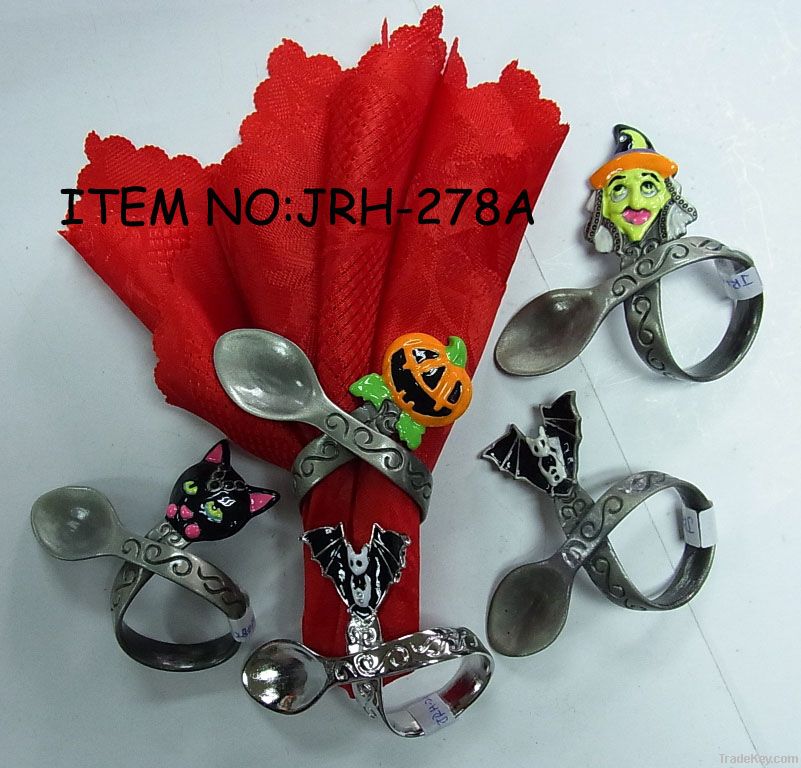 Metal napkin ring with cartoon shape