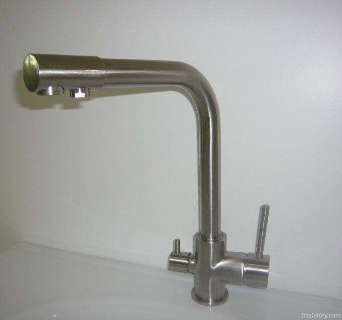 kitchen faucet