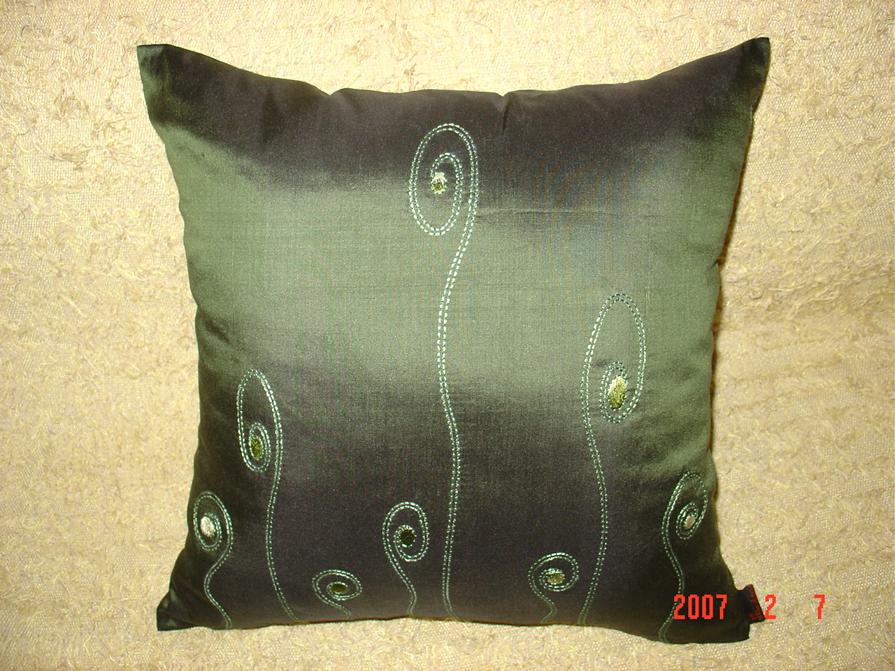 Taffeta Cushion Cover