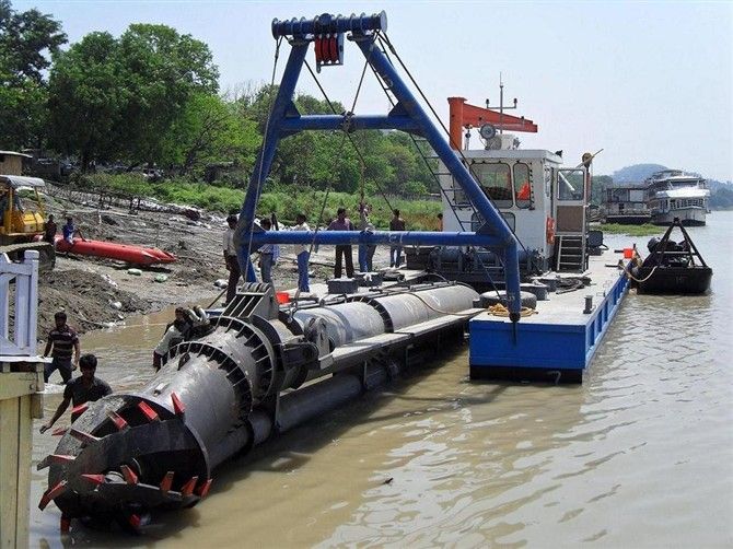 Floating  River Dredger