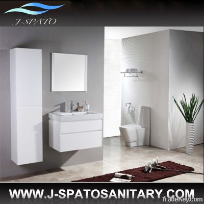 Modern bathroom vanity