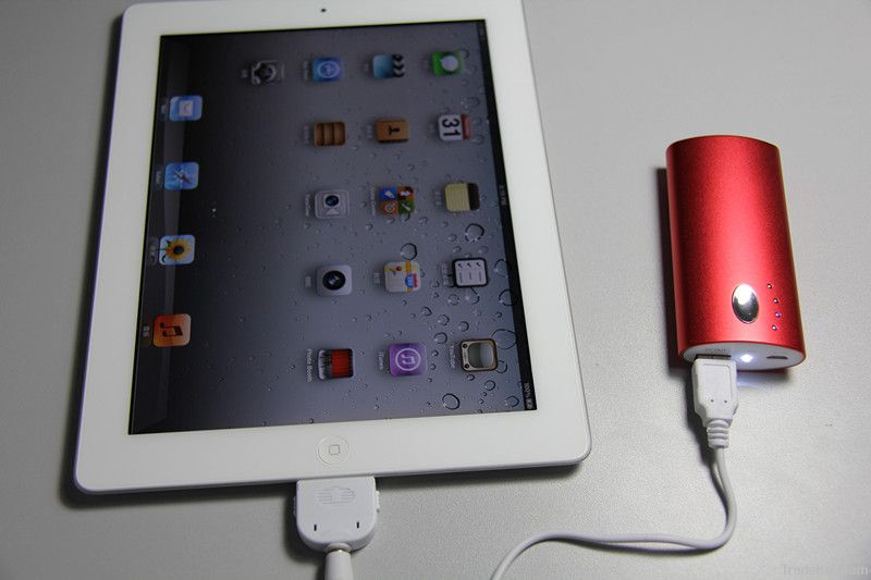 Universal portable power charger for iphone/ipad