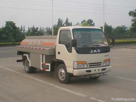 oil/fuel tank truck