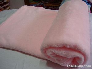 Polyester knitted blanket