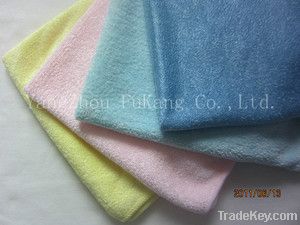 Polyester towel and microfiber cleaning cloth