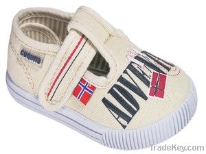 Toddler boy casual canvas shoe