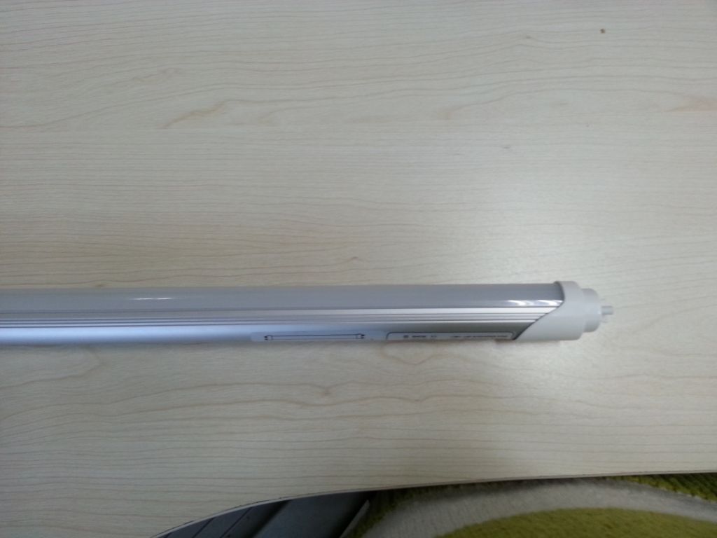 LED Tube T8 Model:BY-06T8-09W-02