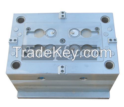 4 Cavities Flip-top Cap Mould