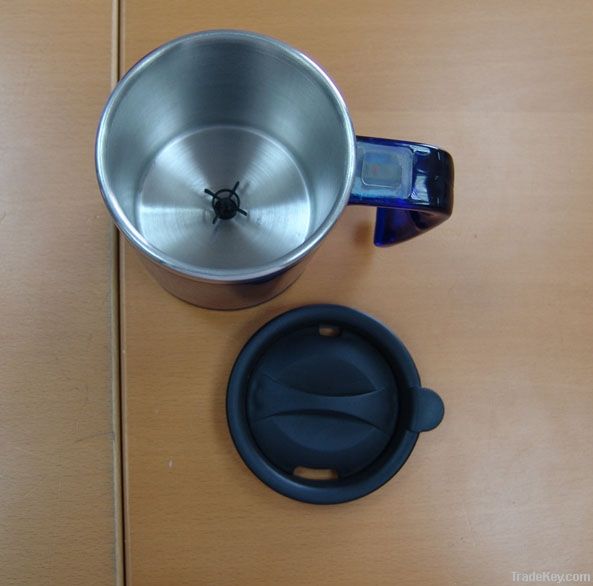 Automatic stirring coffee cup