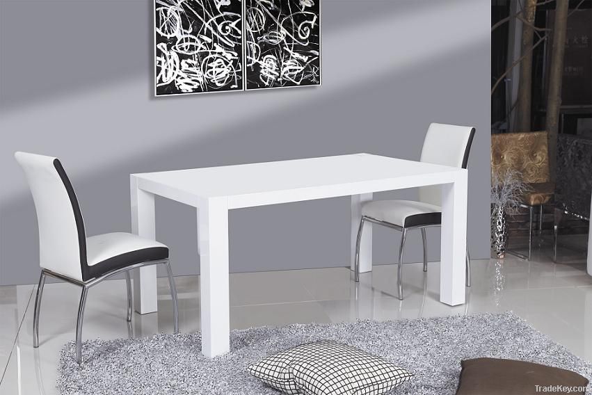 Newest High gloss MDF dining table