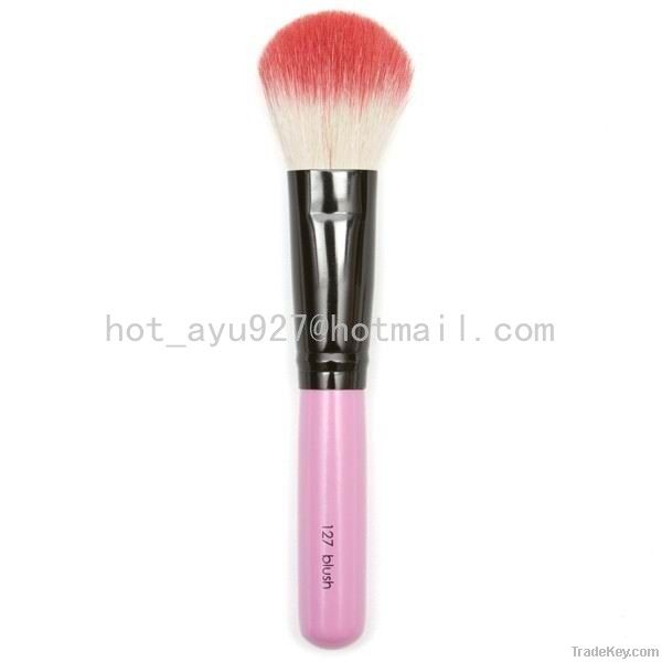 single makeup brush