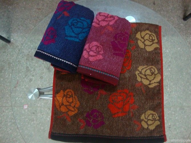 Deep Color Flowel Design Jacquard Towel