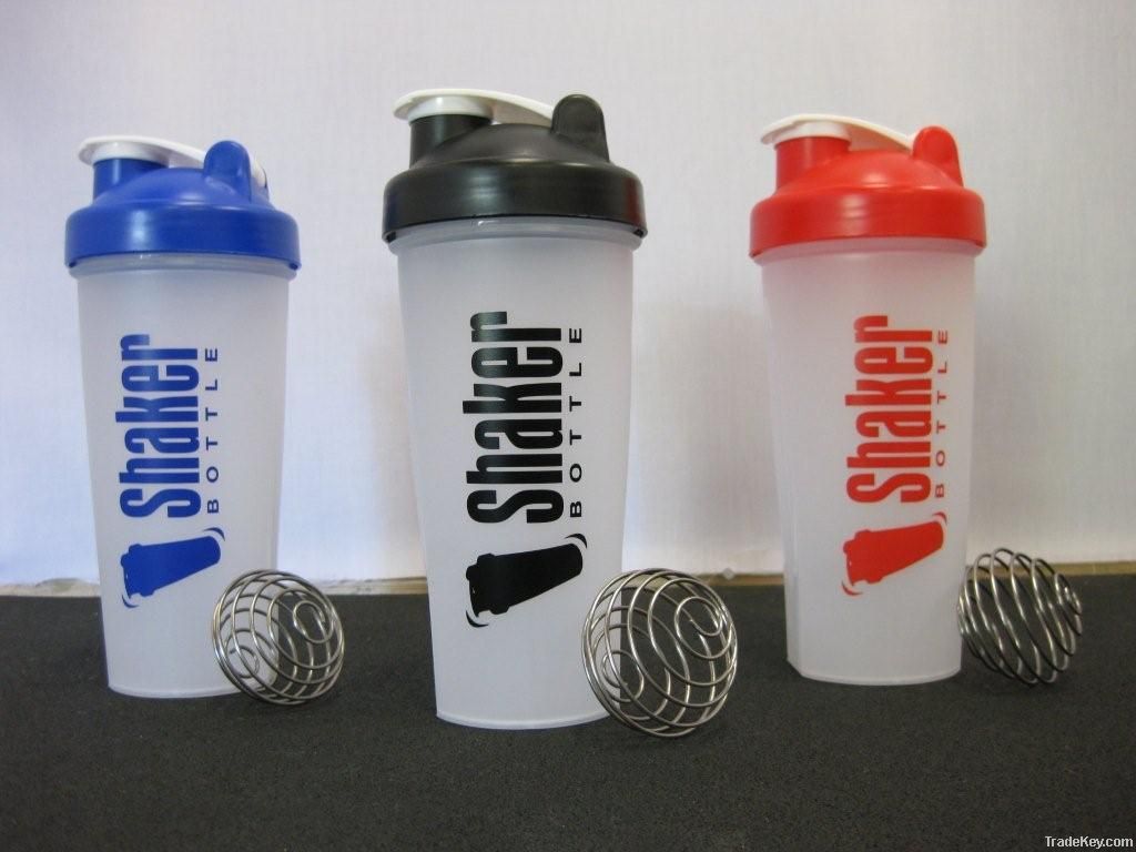 22 oz Plastic Shaker Bottle with blender ball