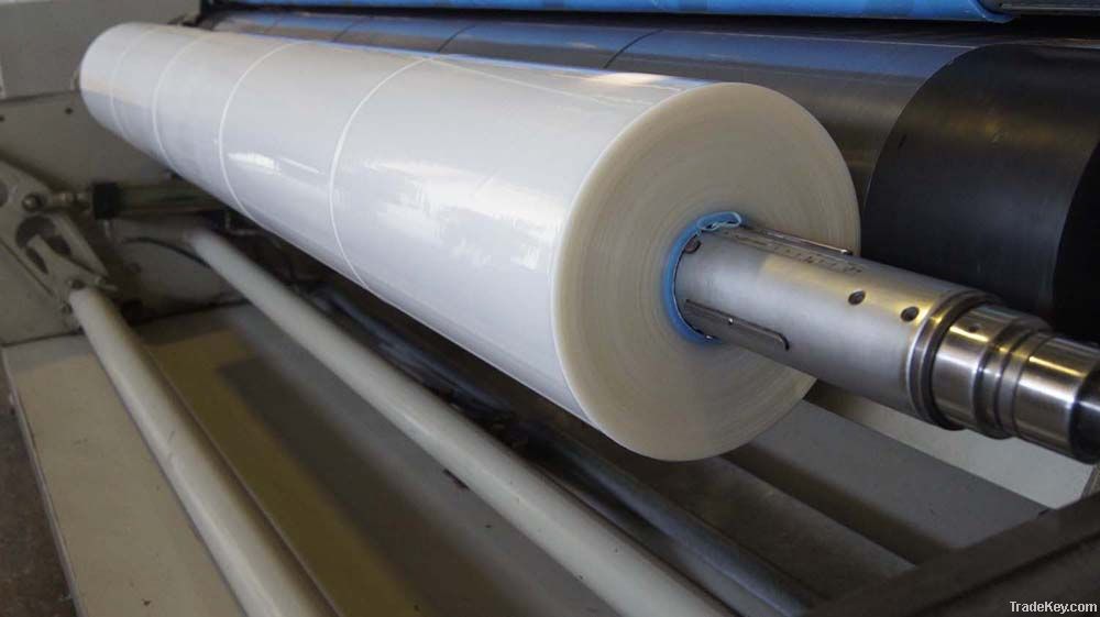 Three layer PE shrink film