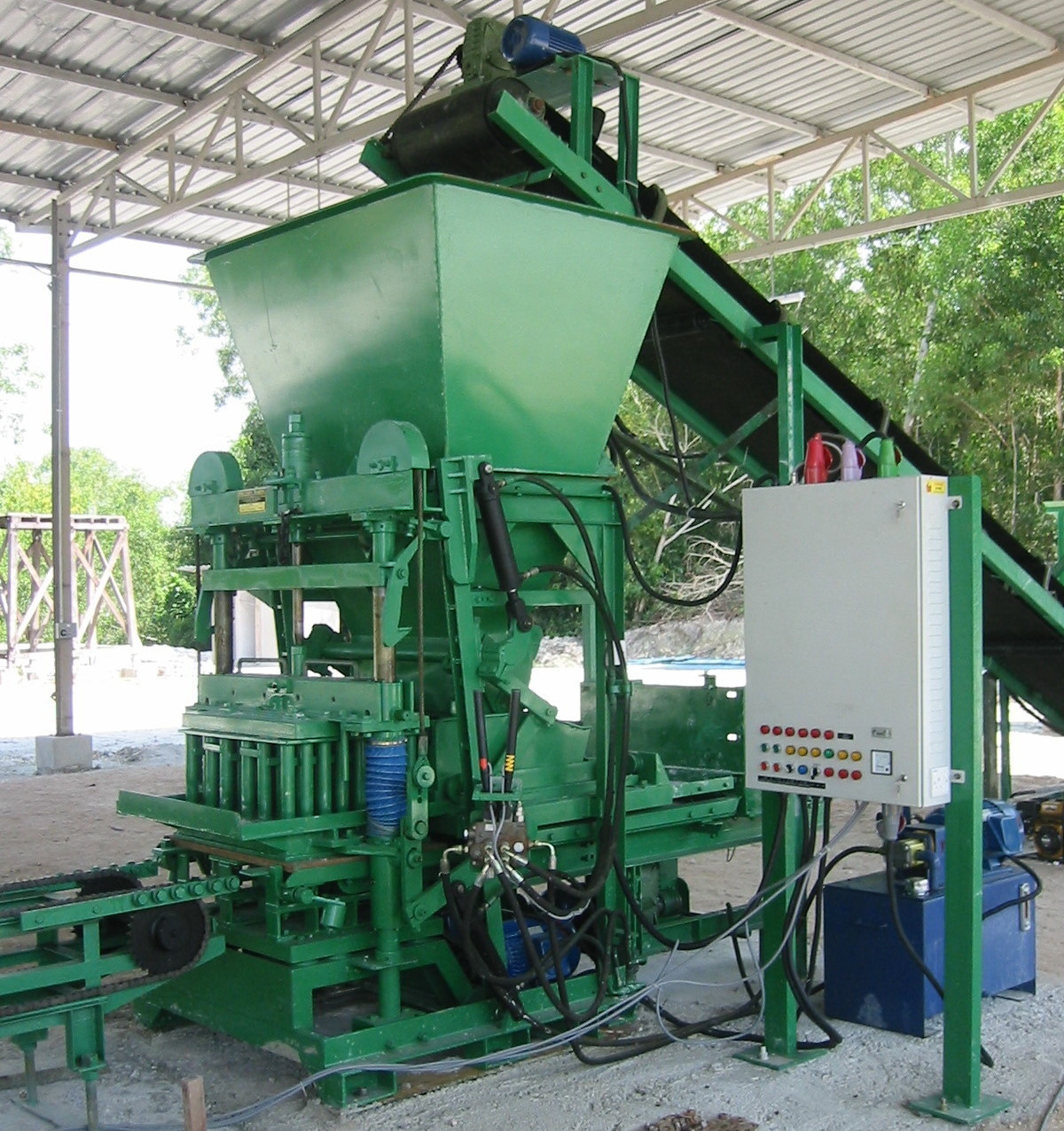 Concrete Block Machine