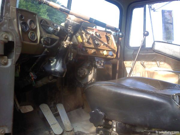 1979 Mack r model