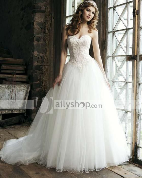 Monarch Train Women's Ball Gown Wedding Dress