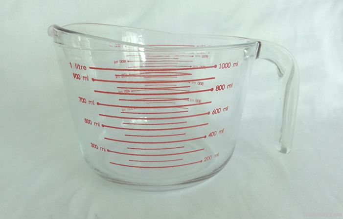 Glass measuring cups