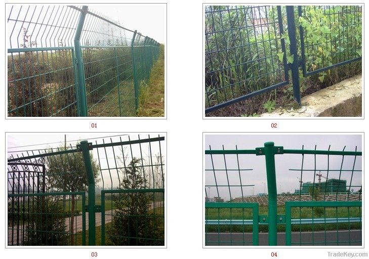 Wire mesh fence triangulation defence network