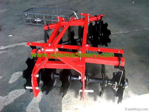 Mounted light-duty disc harrow