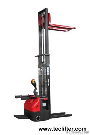 ELECTRIC STACKER