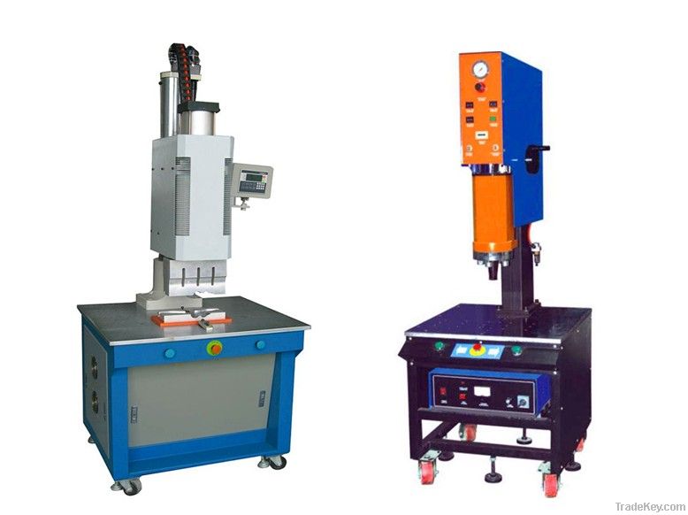 Ultrasonic plastic welding machine