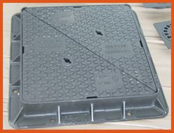 En124 Manhole Cover F900