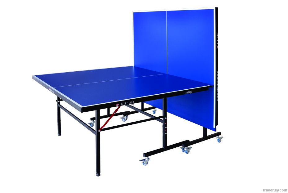 Single folding table tennis table