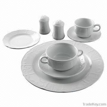 Porcelain Dinner Set with Embossed Pattern in Porcelain White